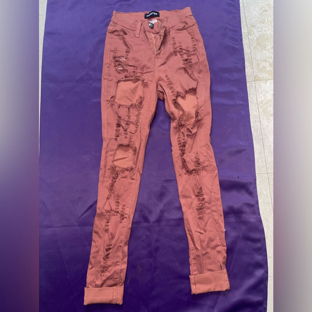 Size 1 - Picture 2 of 4